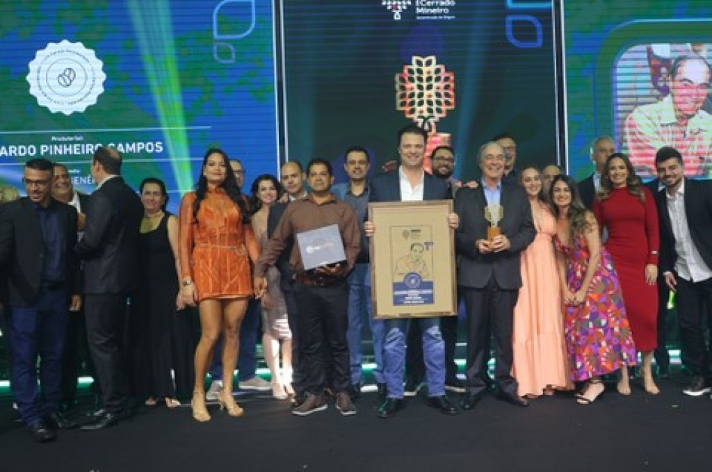 Saca de café atinge recorde nacional ao ser vendida por R$ 200 mil