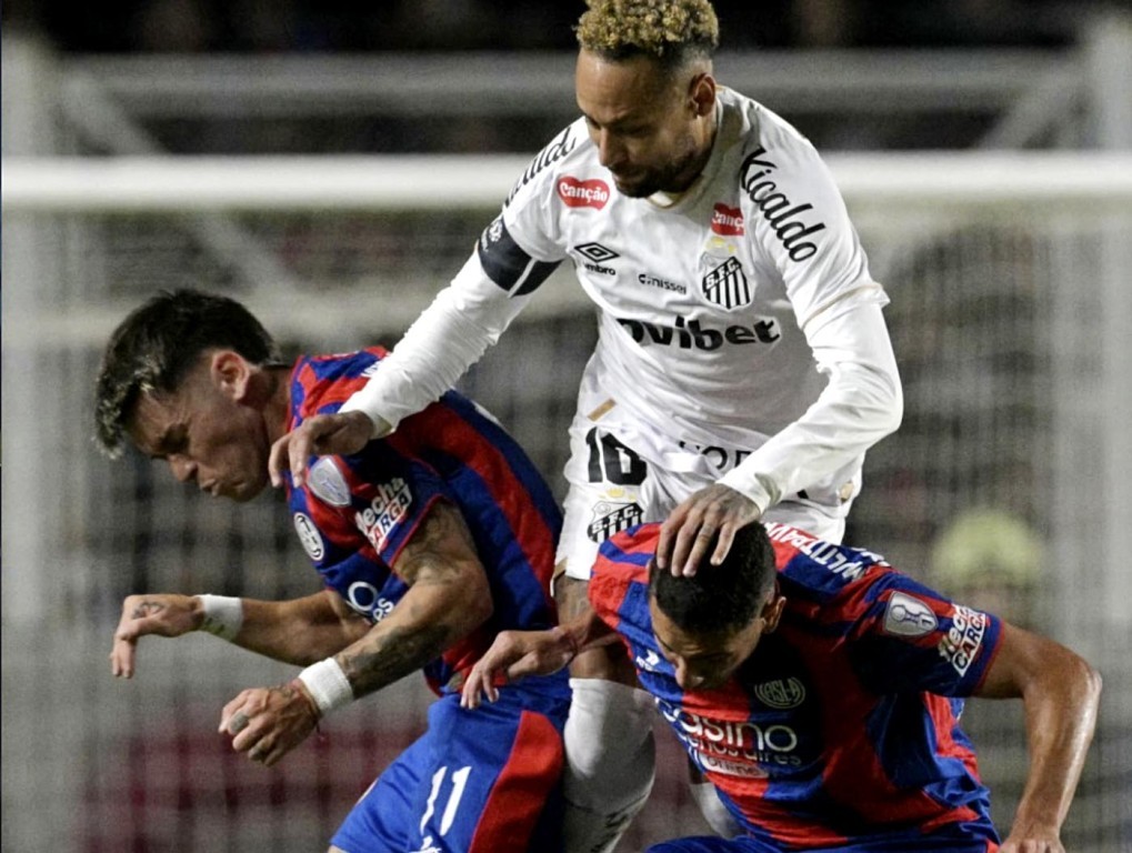 Santos empata com San Lorenzo na Argentina e segue sem vencer na Sul-Americana