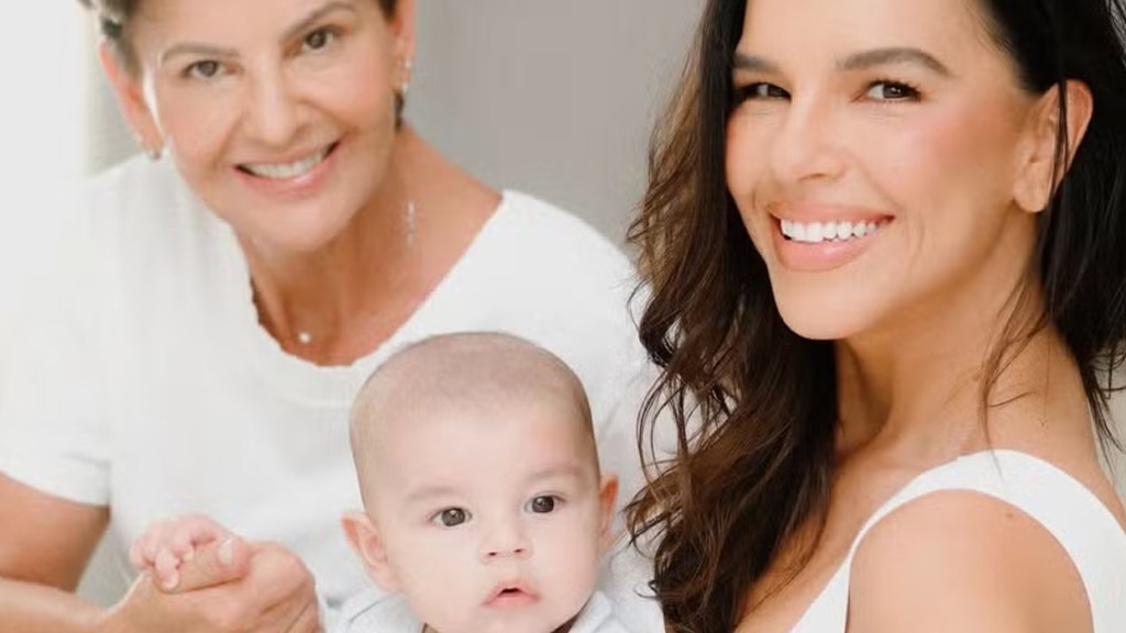 Mariana Rios celebra primeiro dia das mães ao lado do filho e reflete sobre maternidade