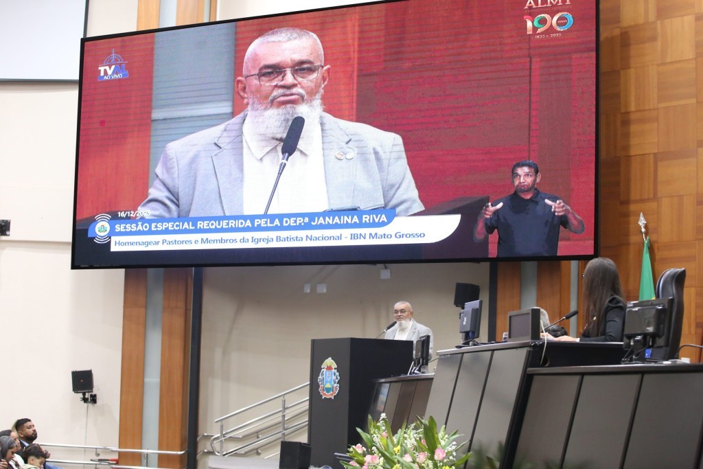 Sessão especial homenageia fiéis da Igreja Batista Nacional