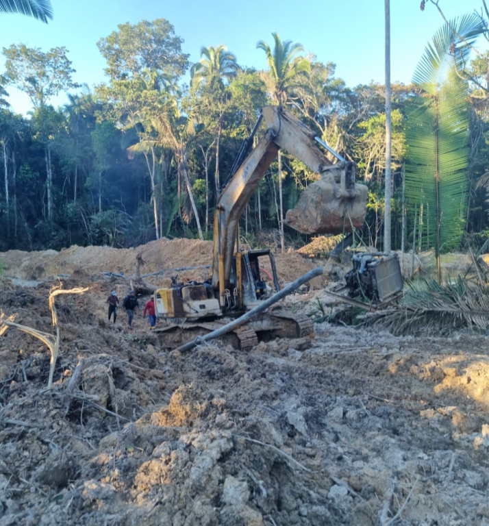 Batalhão Ambiental fecha garimpo irregular, apreende máquinas e aplica multa de R$ 97 mil