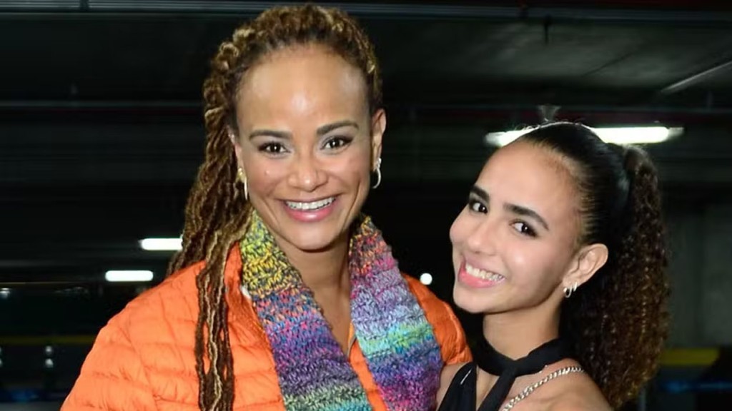 Luciana Mello celebra aprovação da filha Nina, no vestibular: ‘Estou toda boba’