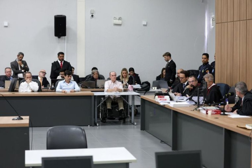 Terceiro dia de Tribunal do Júri começa com os debates