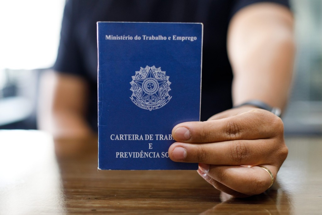 Prefeitura de Cuiabá divulga mais de 700 vagas de emprego com salário de até R$ 7,4 mil