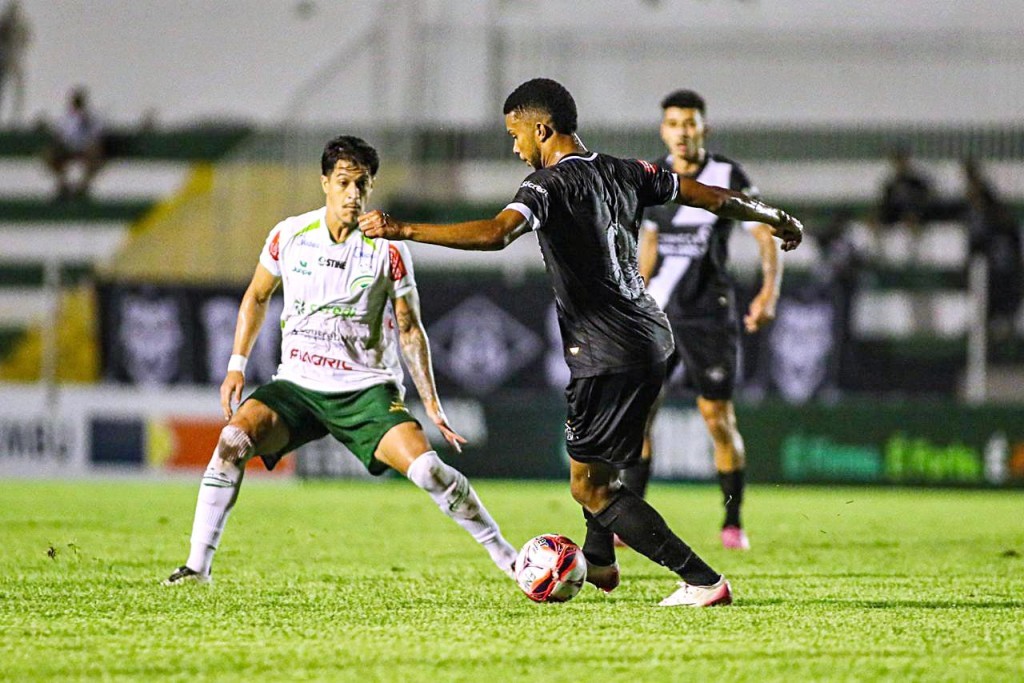 Mixto conquista vitória fora de casa e sobe na tabela do Mato-grossense