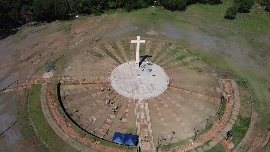 Prefeitura prepara espaço da Cruz do Papa para celebração dos 35 anos da visita de João Paulo II