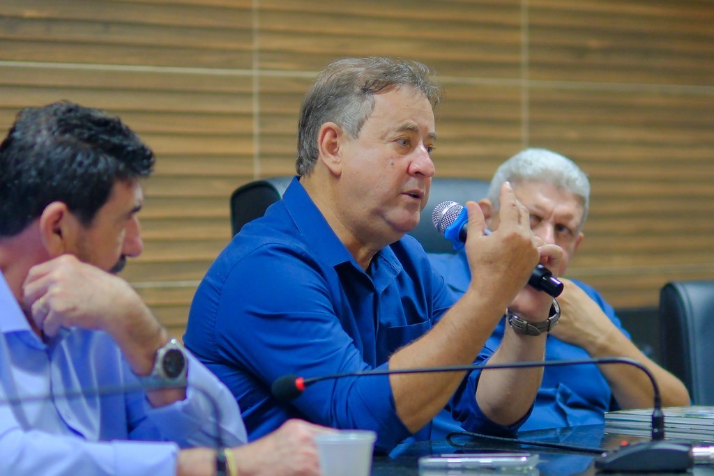 Gestantes e acompanhantes devem receber capacitação contra engasgos, estabelece lei proposta por Dr. Eugênio