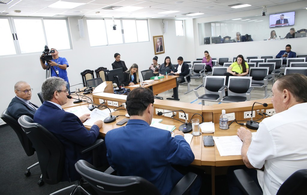 Comissão de Infraestrutura analisa 13 projetos em reunião de instalação