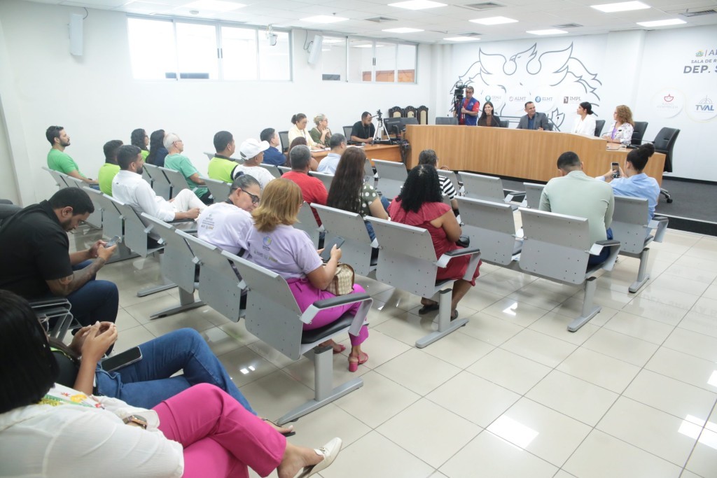 Câmaras setoriais e frentes parlamentares ampliam diálogo com a sociedade