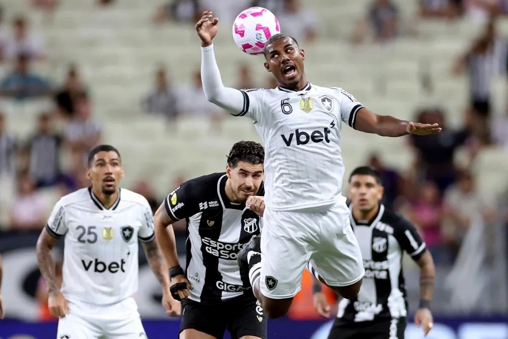 Botafogo vence Ceará fora de casa e quebra jejum 
