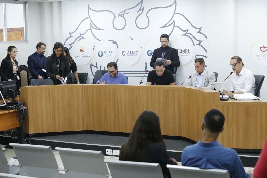 CCJR aprova 30 propostas em reunião ordinária nesta terça (26)