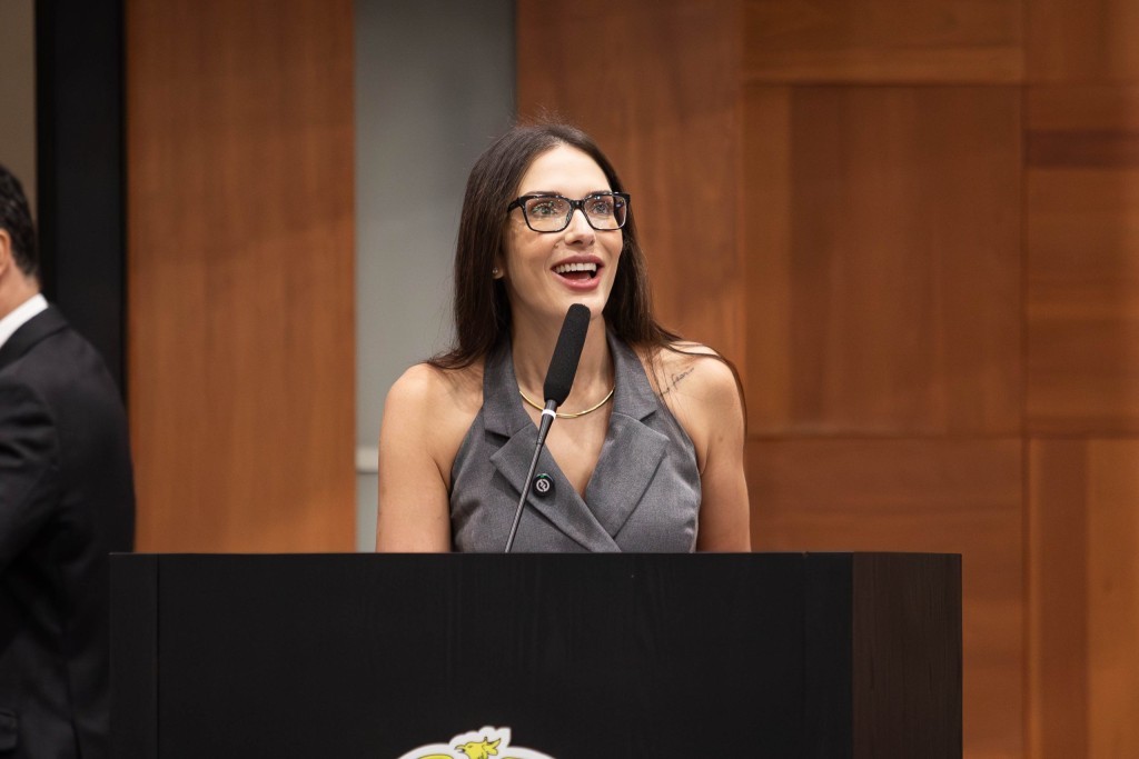 Janaina Riva apresenta mais de 800 proposituras em 2025