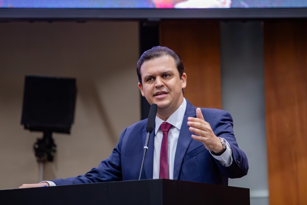 Deputado Thiago Silva defende pagamento do RGA e ganho real para os servidores públicos