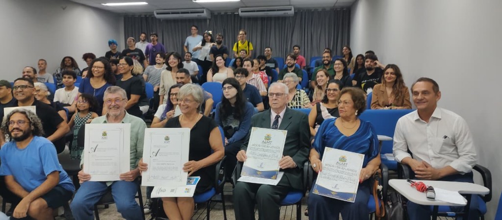 Assembleia promoveu sessão especial pelos 25 anos do curso de filosofia da UFMT