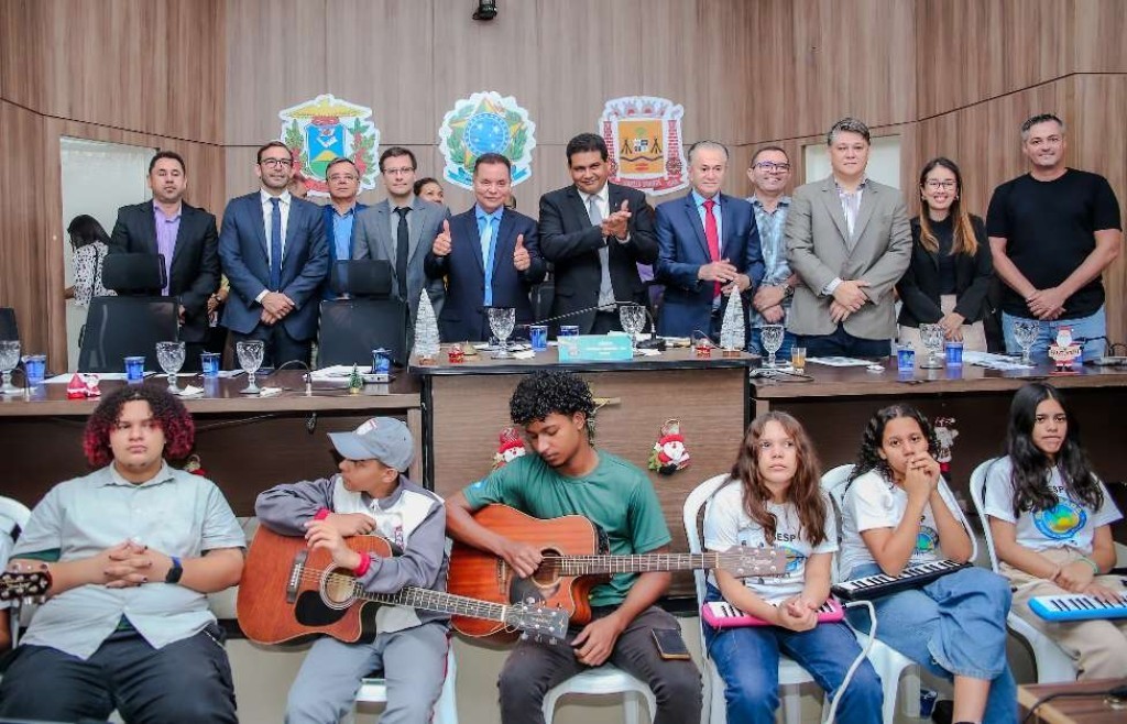 Botelho defende ampliação de políticas públicas para idosos em audiência em Várzea Grande