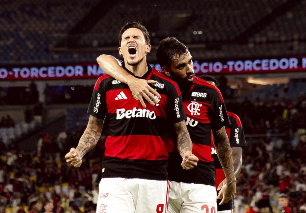 Flamengo humilha Sampaio Corrêa por 7 a 1 e garante vaga nas quartas do Carioca