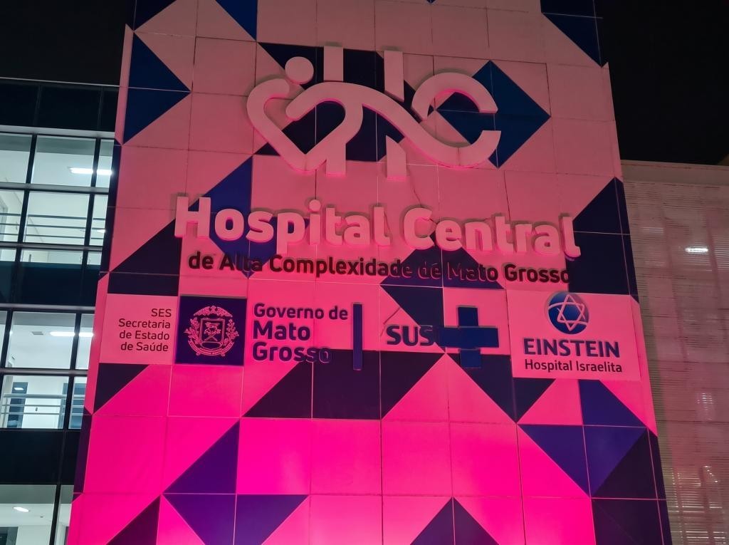 Hospital Central une retirada de tumor e reconstrução mamária em única cirurgia