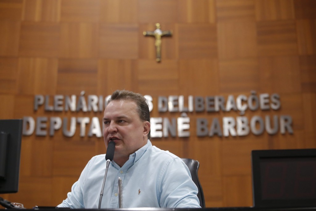 Max Russi anuncia previsão de novo concurso da ALMT para 2027