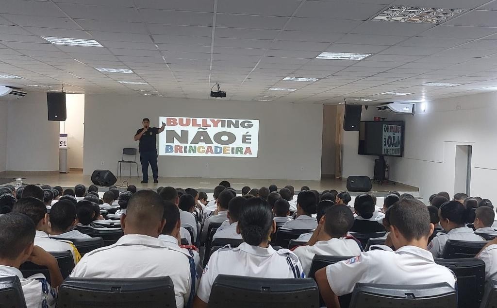 Polícia Civil leva debate sobre bullying, ciberbullying e radicalização misógina às escolas de Cuiabá