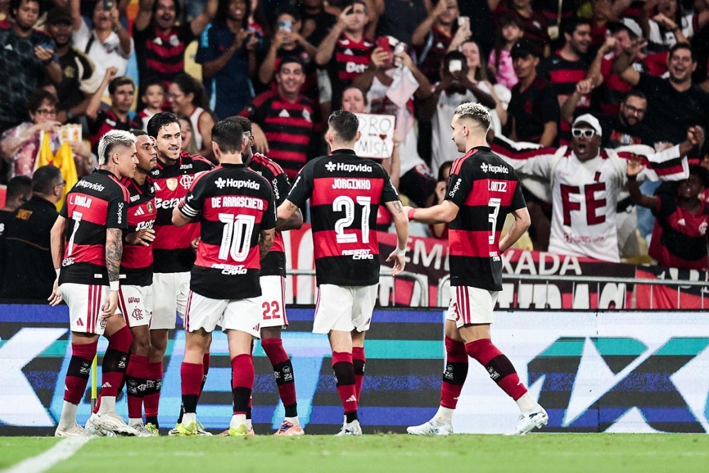 Flamengo goleia o Remo no Maracanã e conquista a quarta vitória seguida no Brasileirão