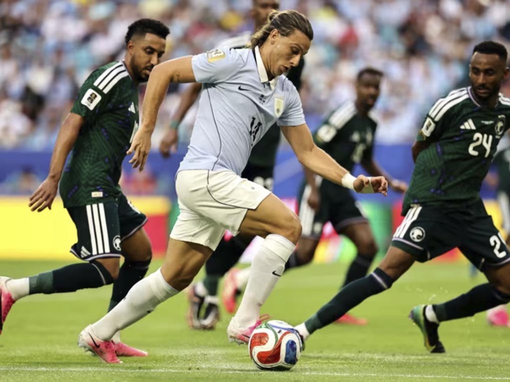 Uruguai empata com Arábia Saudita e deixa Grupo H totalmente indefinido
