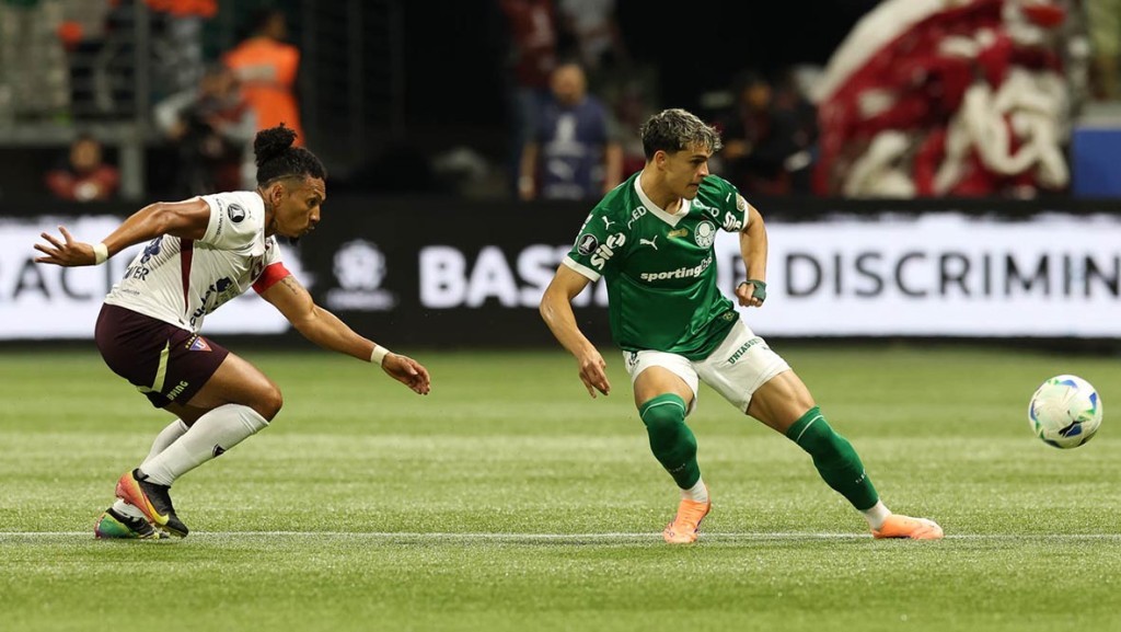 Virada histórica: Palmeiras goleia LDU e esta na final da Libertadores contra o Flamengo