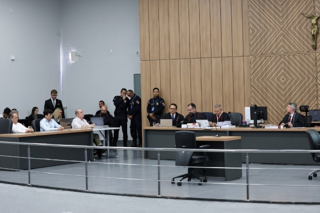 Promotores de Justiça destacam provas e dinâmica do crime em júri