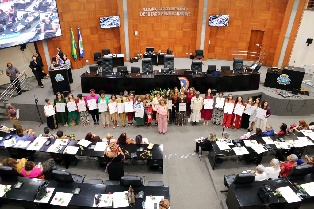 Mulheres que contribuem para o desenvolvimento de Mato Grosso são homenageadas