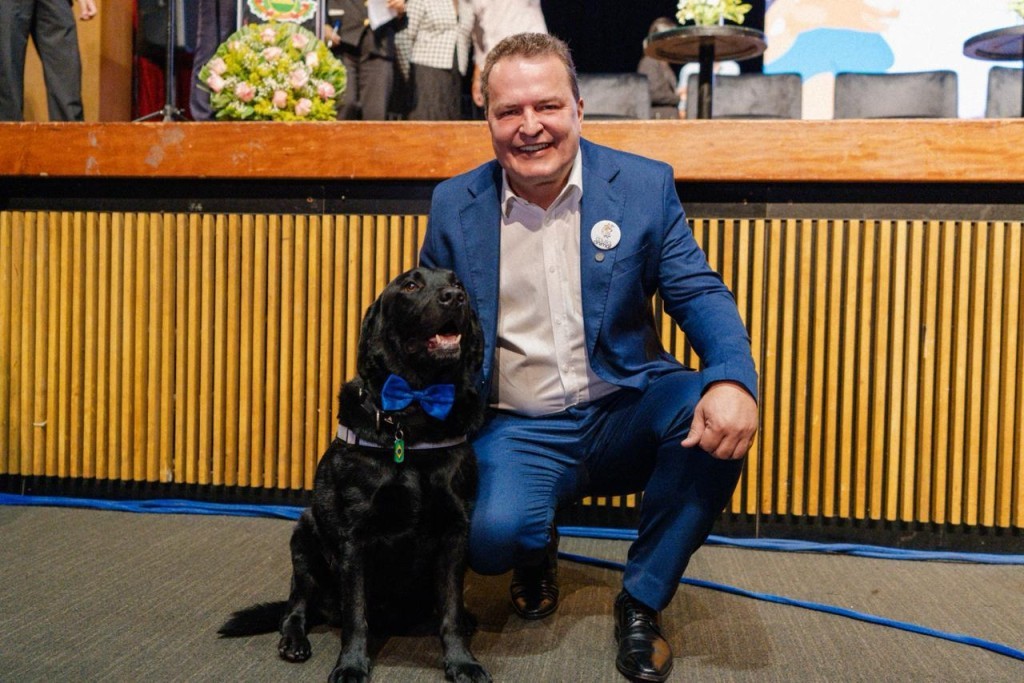Max Russi anuncia construção do 1º hospital veterinário público de Mato Grosso durante o Summit Animal 2025