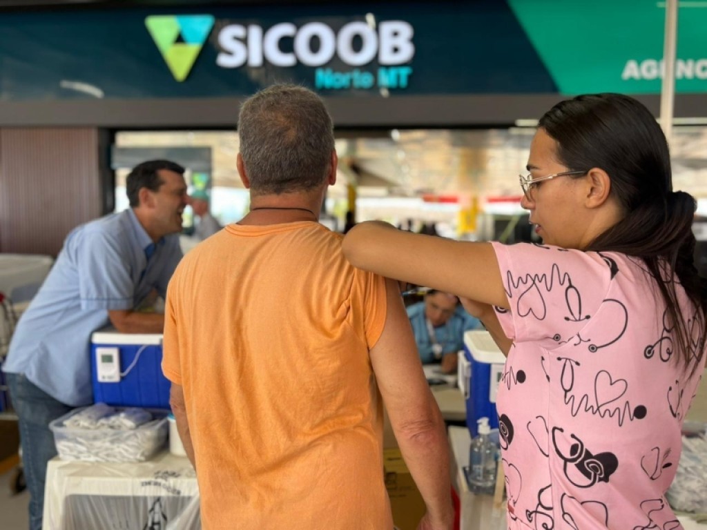 Com ação itinerante, Sinop ultrapassa 2,3 mil doses aplicadas da vacina contra influenza