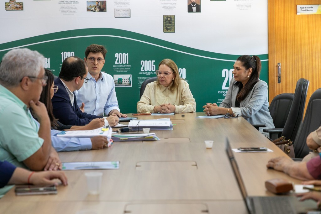 Cuiabá Regula debate saneamento e abastecimento de água na Câmara Municipal