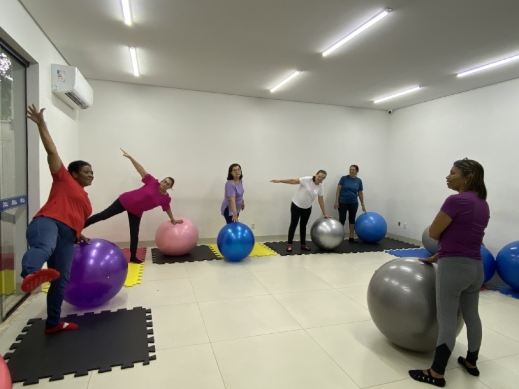 Pilates funcional e hidrofuncional promovem mais disposição aos segurados do Previ Sinop