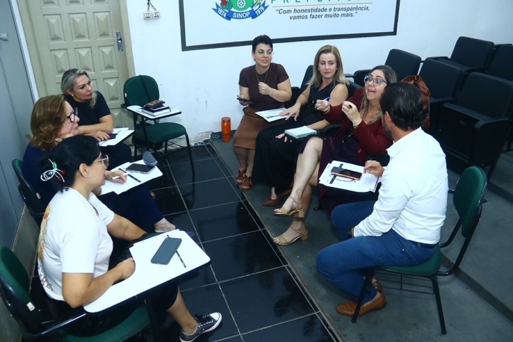 Prefeitura de Sinop reúne instituições para construir Plano Decenal de Enfrentamento à Violência contra a Mulher