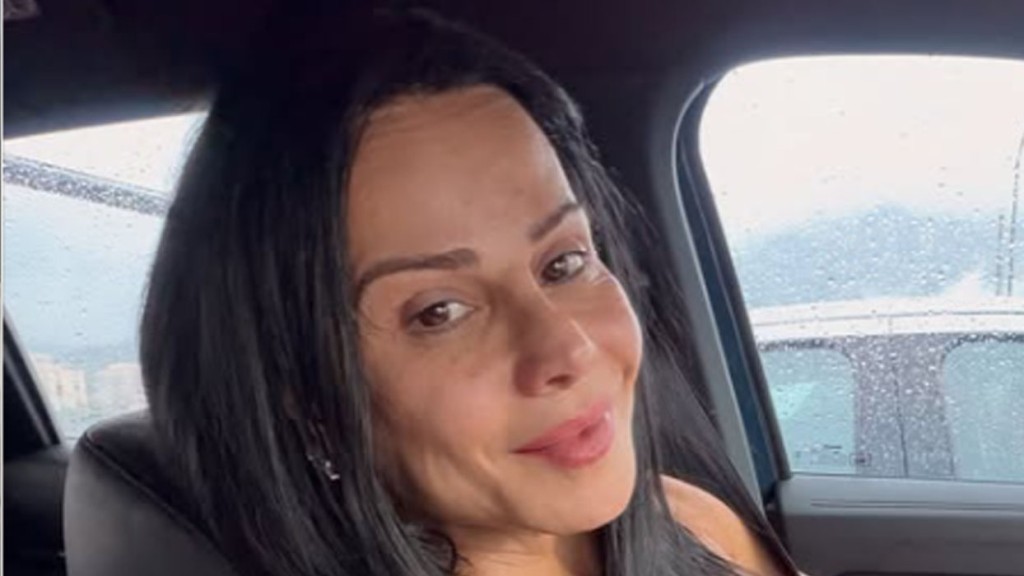 Viviane Araújo reflete início de outubro em meio a mudanças