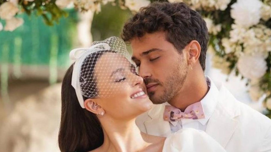 Larissa Manoela celebra 4 anos com André Luiz Frambach: ‘Escolho você todos os dias’