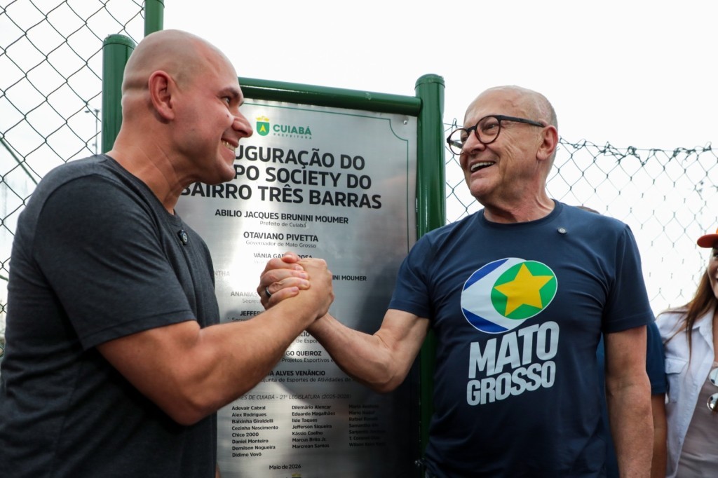 "Temos pressa em melhorar a vida das pessoas e levar espaços de qualidade para os bairros de Cuiabá", afirma governador