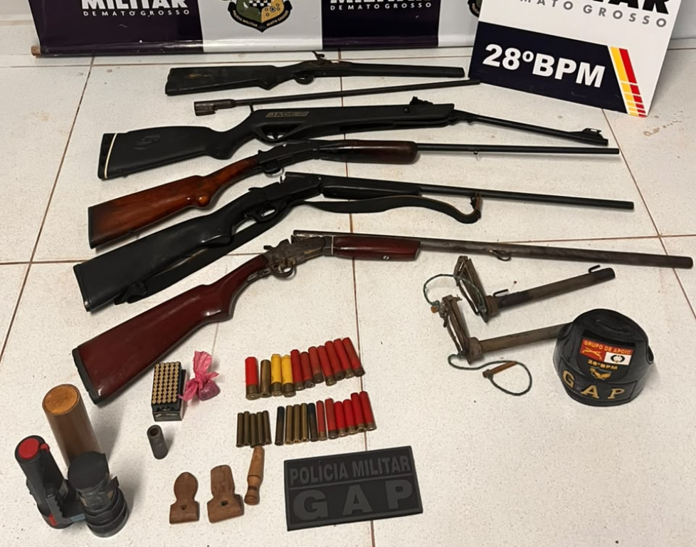 Polícia Militar localiza armas de fogo e munições e conduz três pessoas em São Pedro da Cipa