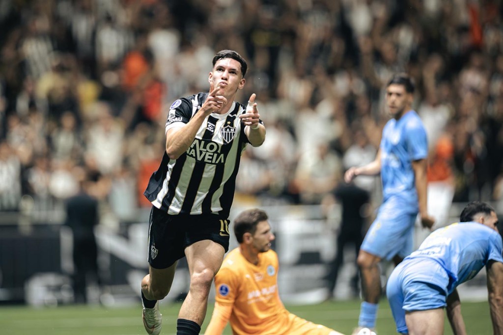 Atlético-MG goleia o City Torque e encaminha vaga na final da Sul-Americana