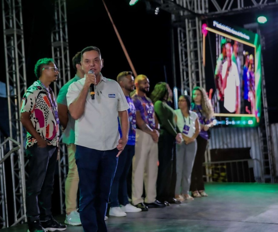 Botelho reforça apoio à cultura popular durante Festival de Siriri e Cururu