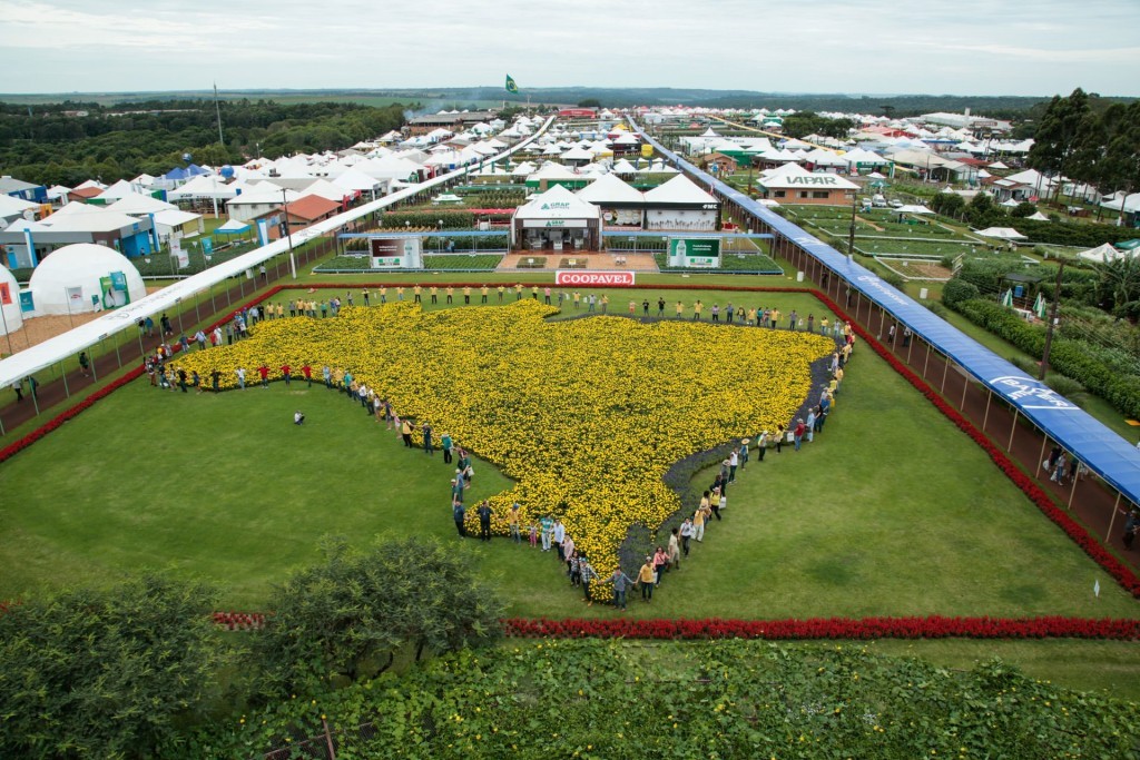 Show Rural Coopavel abre calendário do agro e projeta bilhões em negócios