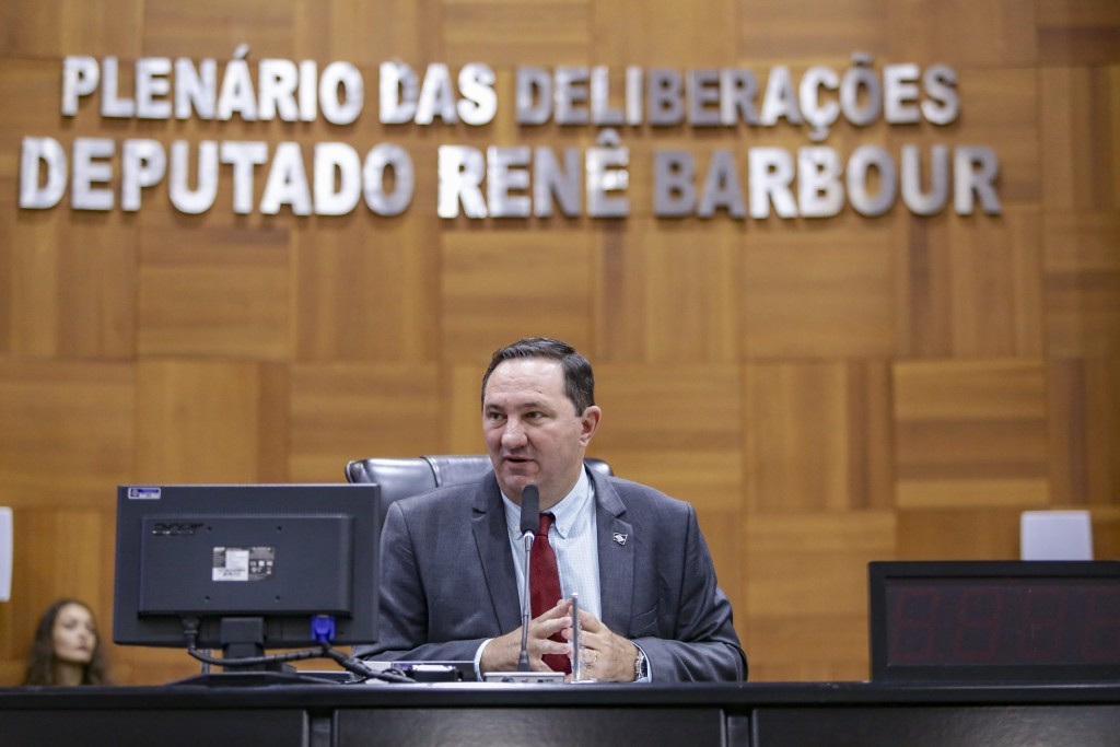 Projeto pode obrigar hospitais a notificarem casos de envenenamento à polícia em MT