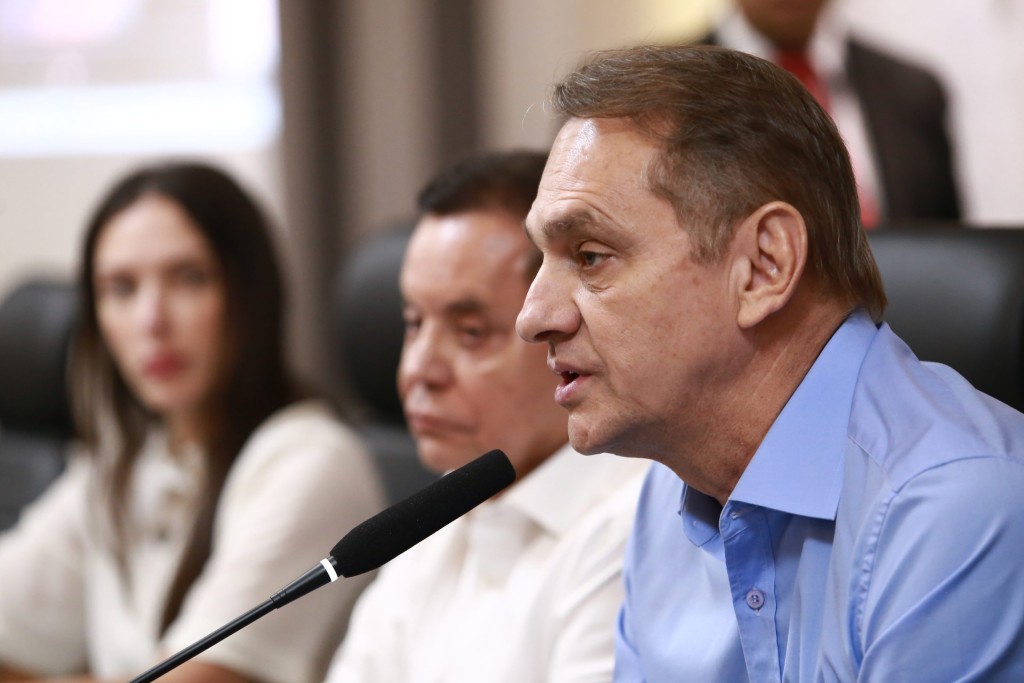 Wilson Santos reforça defesa aos servidores públicos e critica restrições à licença classista