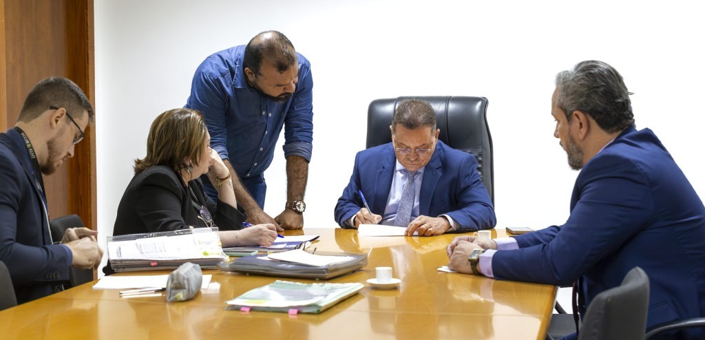 CCJR aprova projetos voltados à gestão patrimonial, defesa do consumidor e primeira infância em Mato Grosso