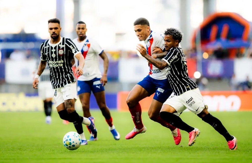 Corinthians busca empate com o Bahia na Fonte Nova e se complica no Brasileirão