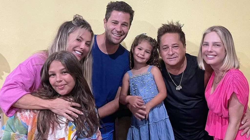 Poliana Rocha surpreende neta de Leonardo com presente luxuoso: ‘Ela fez 15 aninhos’