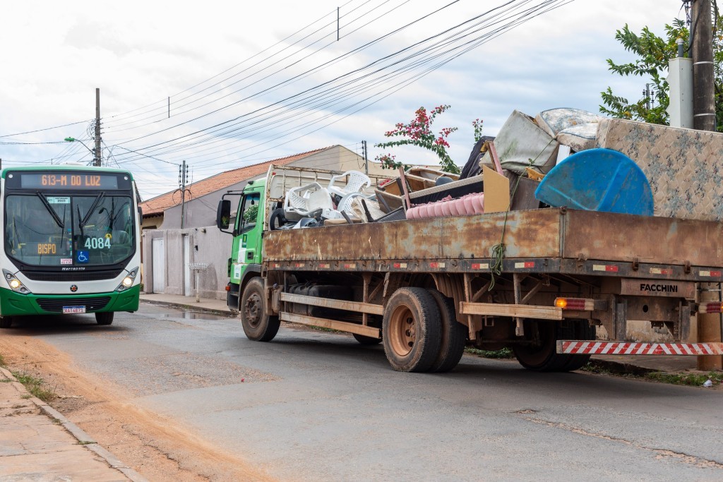 Cata-treco atende bairros da região da Morada do Ouro nesta sexta-feira