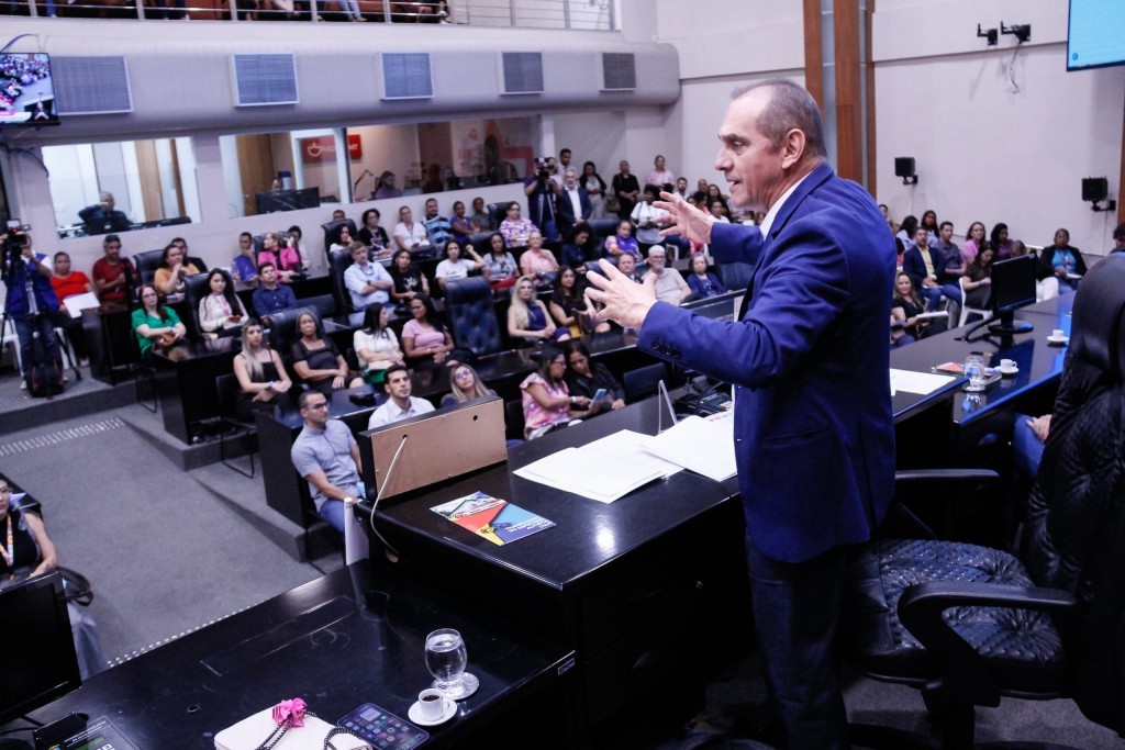 Audiência píblica cobra políticas efetivas para o as pessoas com Transtorno do Espectro Autista