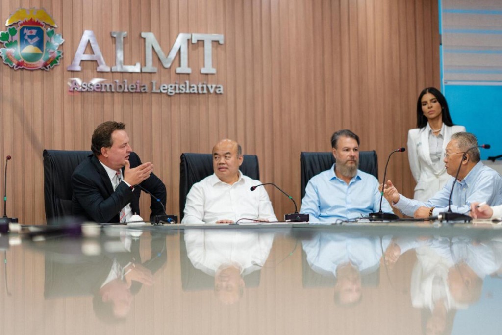 Presidente da ALMT Max Russi recebe delegação de estatal chinesa