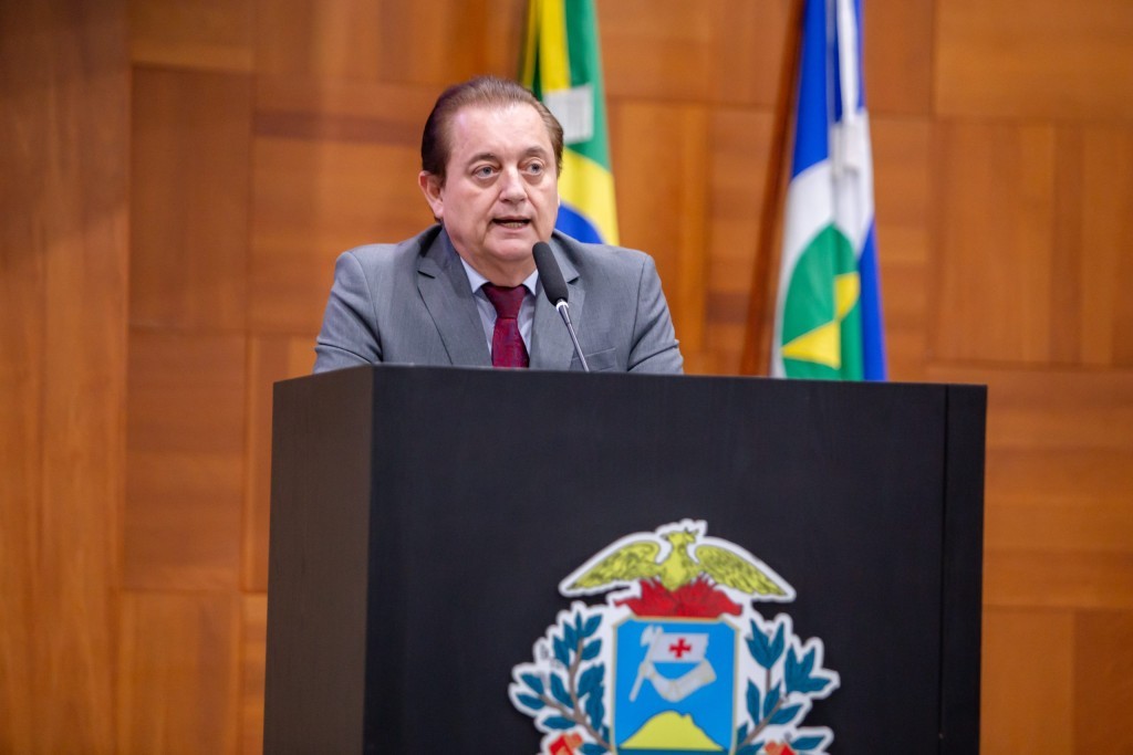 Projeto que combate a erotização infantil nas escolas públicas é aprovado em segunda votação