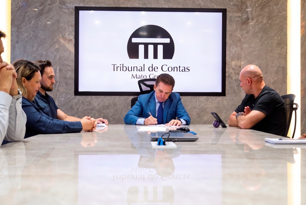 Prefeitura garante solução junto ao TCE para pagamento de salários e verbas rescisórias de 105 trabalhadores